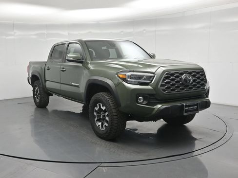 Used 2022 Toyota Tacoma TRD Off-Road w/ Technology Package RWD image 26