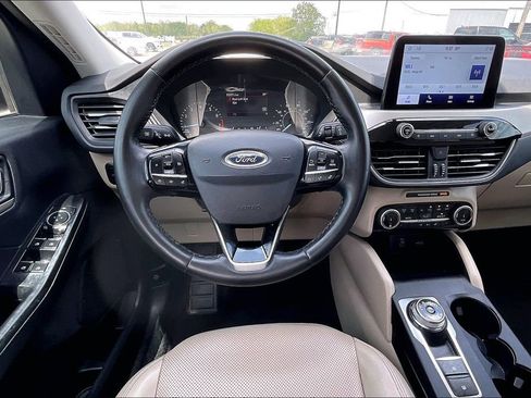 Used 2022 Ford Escape SEL FWD image 8