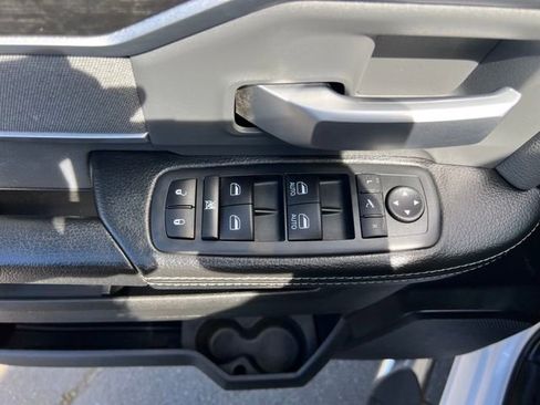 Used 2020 RAM 3500 Big Horn w/ Level 2 Equipment Group image 15