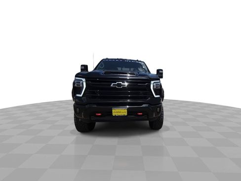 Used 2025 Chevrolet Silverado 2500 LTZ w/ Trail Boss Package AWD/4WD image 3