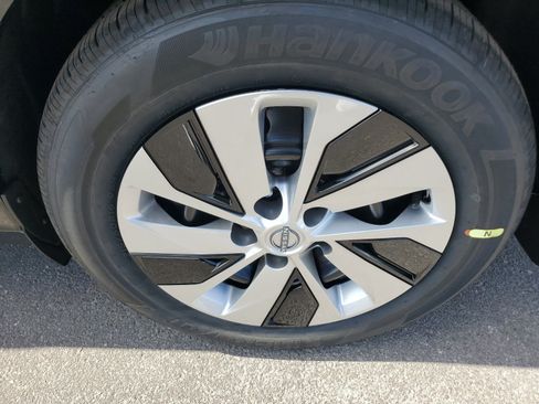 Used 2025 Nissan Altima 2.5 S FWD image 7