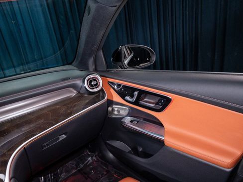 Certified 2023 Mercedes-Benz GLC 300 image 21