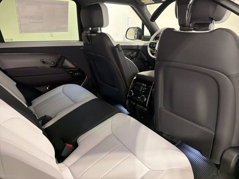 New 2026 Land Rover Range Rover Sport Dynamic SE AWD/4WD image 27