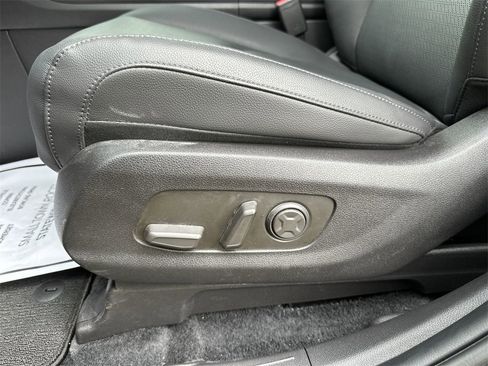 Used 2026 Kia Carnival SX Prestige image 4