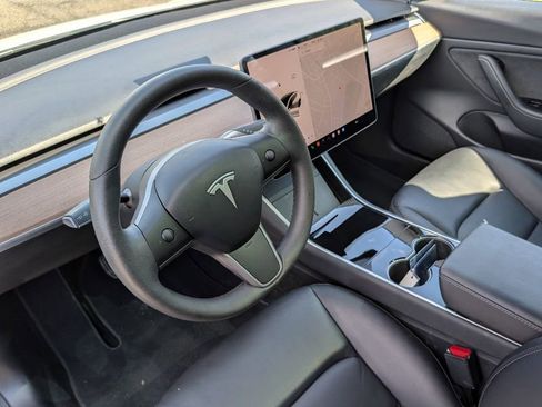 Used 2020 Tesla Model 3 Long Range AWD/4WD image 18