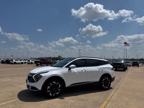 Used 2023 Kia Sportage SX FWD image 11