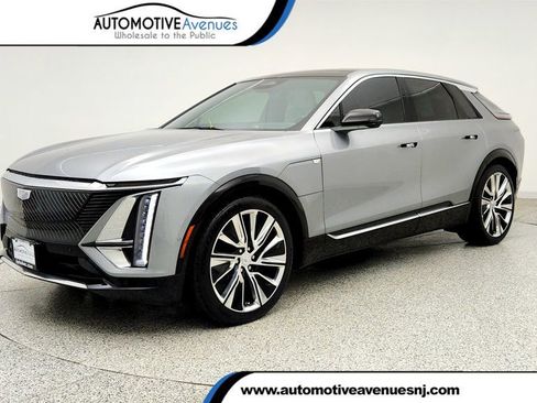 Used 2024 Cadillac Lyriq Luxury RWD image 1