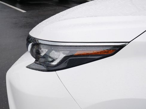 Certified 2025 Toyota Sienna LE FWD image 16