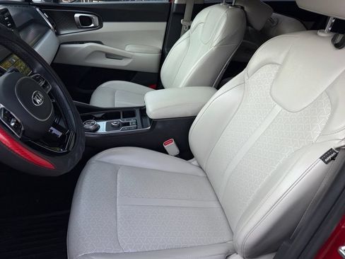Used 2021 Kia Sorento EX FWD image 11