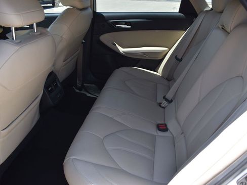 Used 2021 Toyota Avalon XLE w/ Moonroof Package FWD image 17