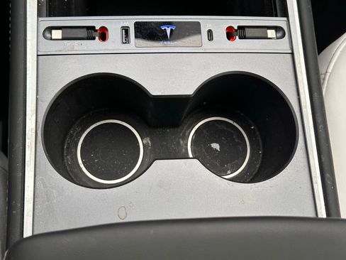 Used 2024 Tesla Model Y Long Range image 30