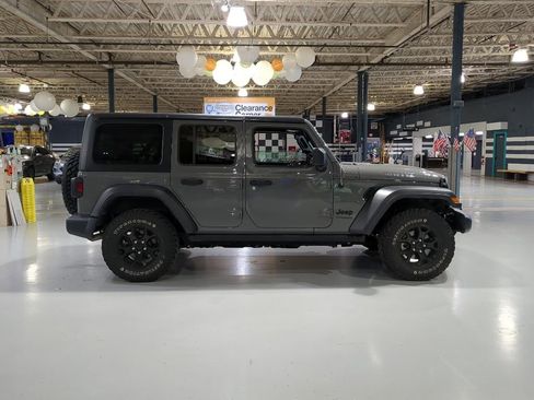 Used 2022 Jeep Wrangler Unlimited Sport AWD/4WD image 7