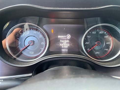 Used 2015 Dodge Charger SE w/ Popular Equipment Group image 10