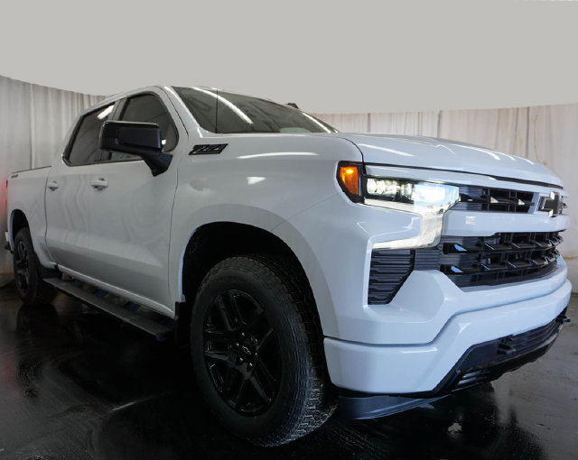 New 2026 Chevrolet Silverado 1500 RST w/ Dark Appearance Package AWD/4WD image 2
