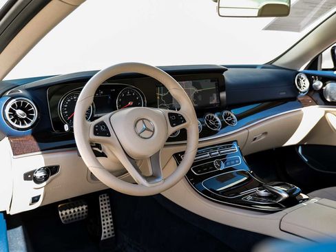 Used 2018 Mercedes-Benz E 400 Coupe image 3