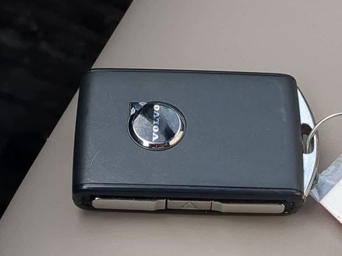 Certified 2026 Volvo XC90 B6 Plus w/ Protection Package Premier image 31