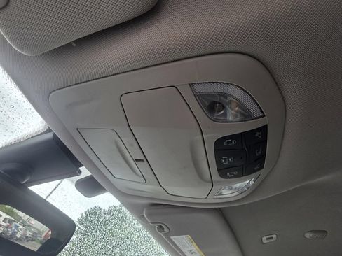 Used 2019 Chrysler Pacifica Touring-L FWD image 30