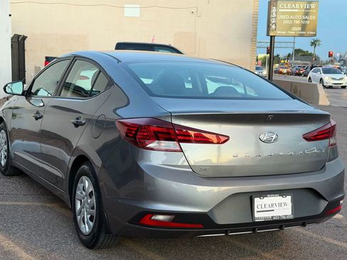 Used 2019 Hyundai Elantra SE w/ Winter Weather Package image 14