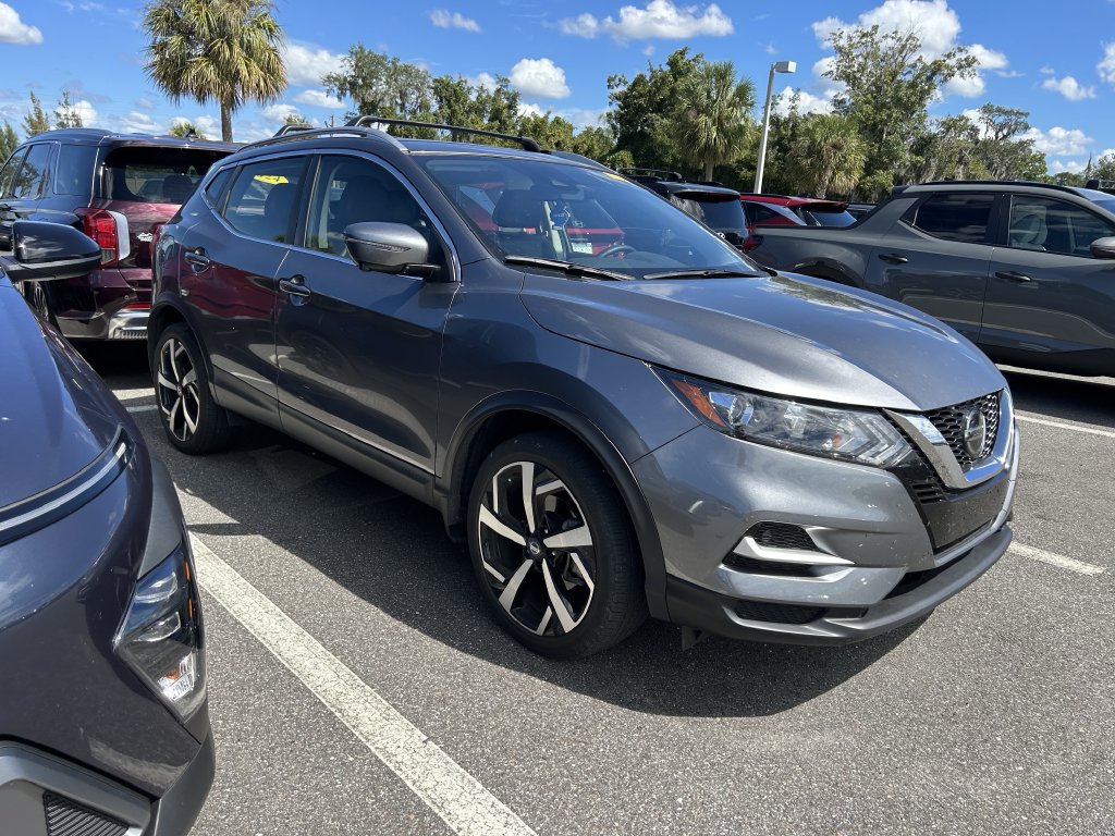 Used 2022 Nissan Rogue Sport SL AWD/4WD image 2