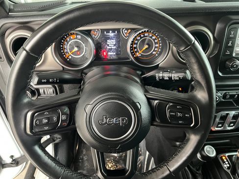 Used 2018 Jeep Wrangler Sport S image 9
