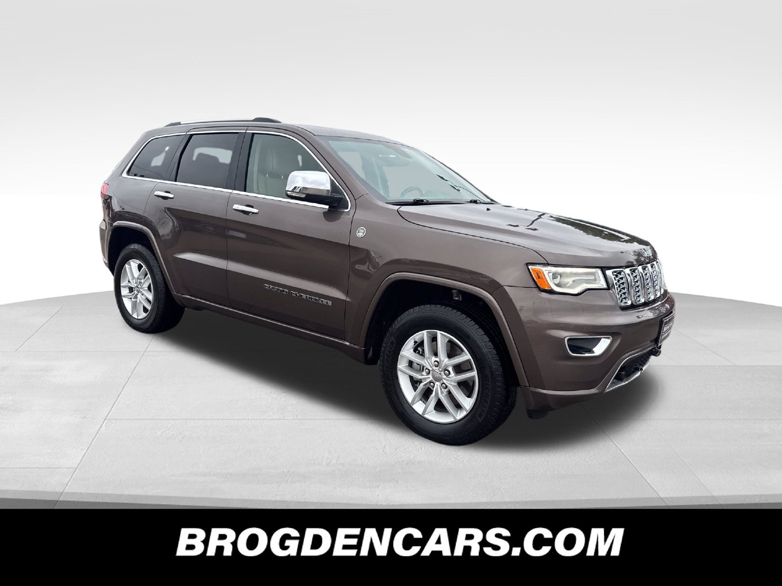 Used 2017 Jeep Grand Cherokee Overland AWD/4WD 360° Tour