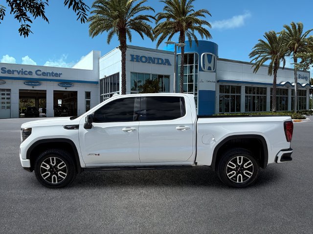 Used 2025 GMC Sierra 1500 AT4 w/ AT4 Premium Package AWD/4WD image 5
