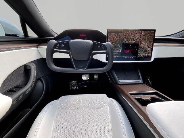 Used 2023 Tesla Model S AWD/4WD image 10