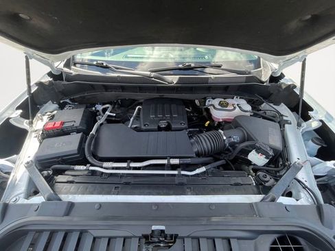 Used 2024 Chevrolet Silverado 1500 Custom image 25