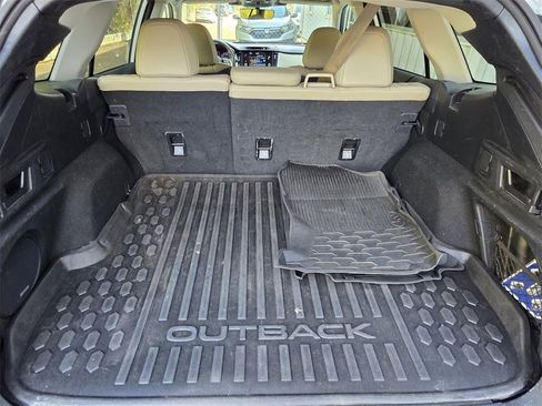 Used 2023 Subaru Outback Limited image 17