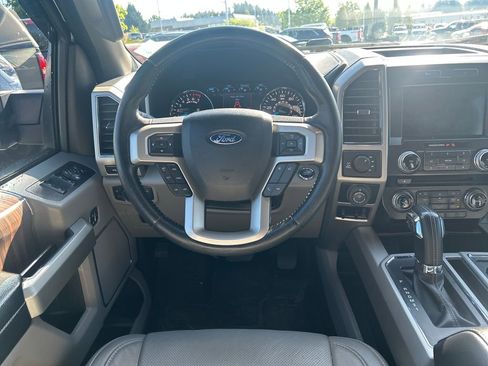 Used 2017 Ford F150 Lariat w/ Equipment Group 501A Mid AWD/4WD image 7
