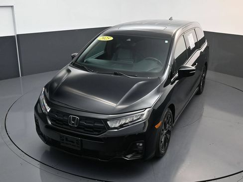 Used 2025 Honda Odyssey Sport-L image 22