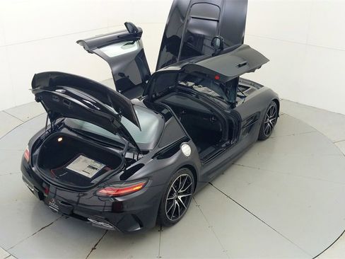 Used 2014 Mercedes-Benz SLS AMG Black Series image 32