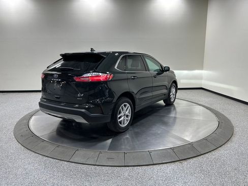 Certified 2024 Ford Edge SEL w/ Convenience Package AWD/4WD image 7