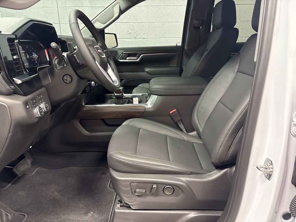 New 2026 GMC Sierra 1500 SLT w/ SLT Premium Plus Package AWD/4WD image 16