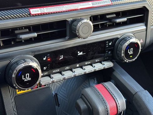 Certified 2025 Toyota Tacoma TRD Pro image 26