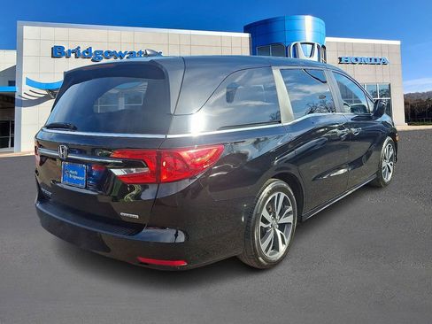 Used 2024 Honda Odyssey Touring image 6