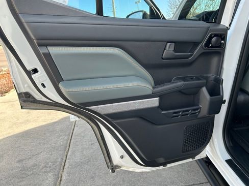 Used 2025 Toyota 4Runner Trailhunter image 15