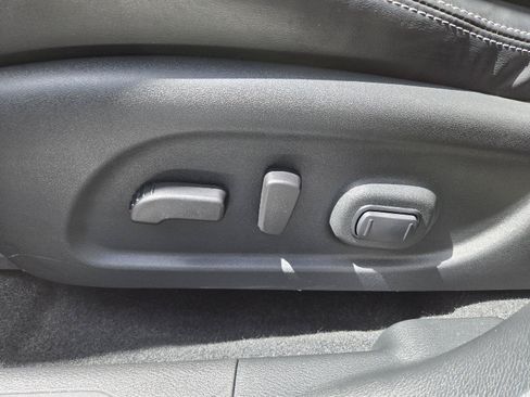 Used 2023 Nissan Murano SV AWD/4WD image 13