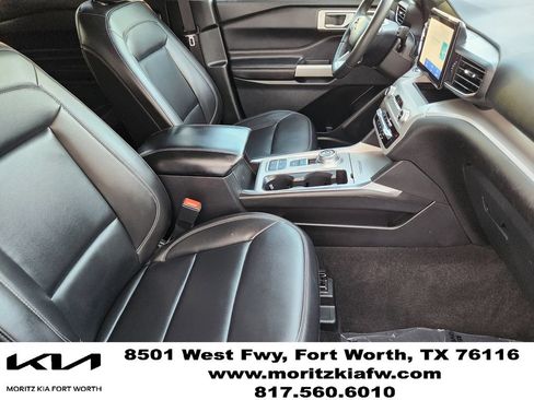 Used 2023 Ford Explorer XLT w/ Equipment Group 202A RWD image 10