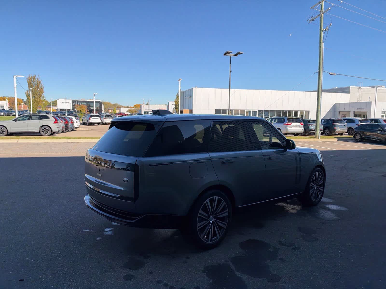 Used 2023 Land Rover Range Rover SE AWD/4WD image 5
