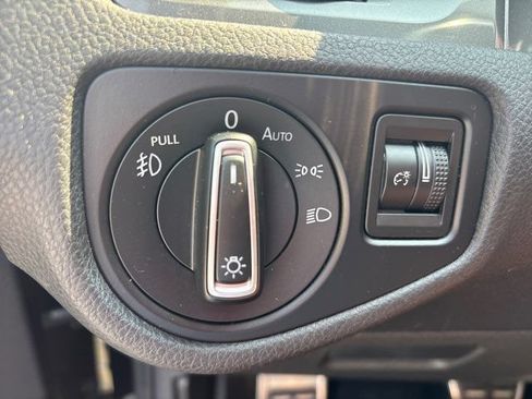 Used 2017 Volkswagen Golf Alltrack SE AWD/4WD image 43
