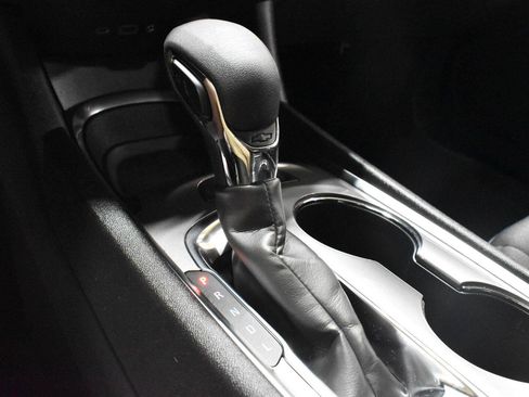 Used 2025 Chevrolet Malibu LT FWD image 18