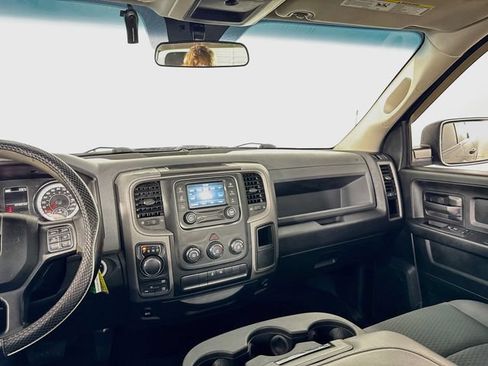 Used 2017 RAM 1500 Express w/ Black Ram 1500 Express Group AWD/4WD image 23