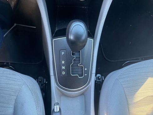 Used 2017 Hyundai Accent SE image 25