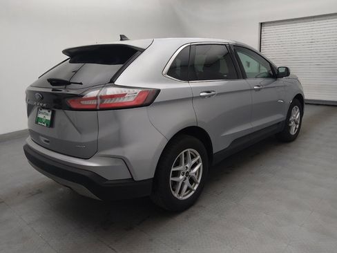 Used 2024 Ford Edge SEL image 10
