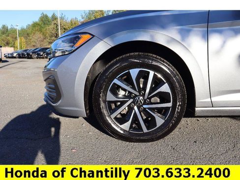 Used 2022 Volkswagen Jetta S image 26