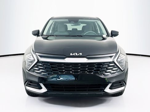Used 2025 Kia Sportage LX AWD/4WD image 2