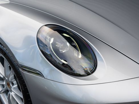 Used 2026 Porsche 911 Carrera RWD image 16