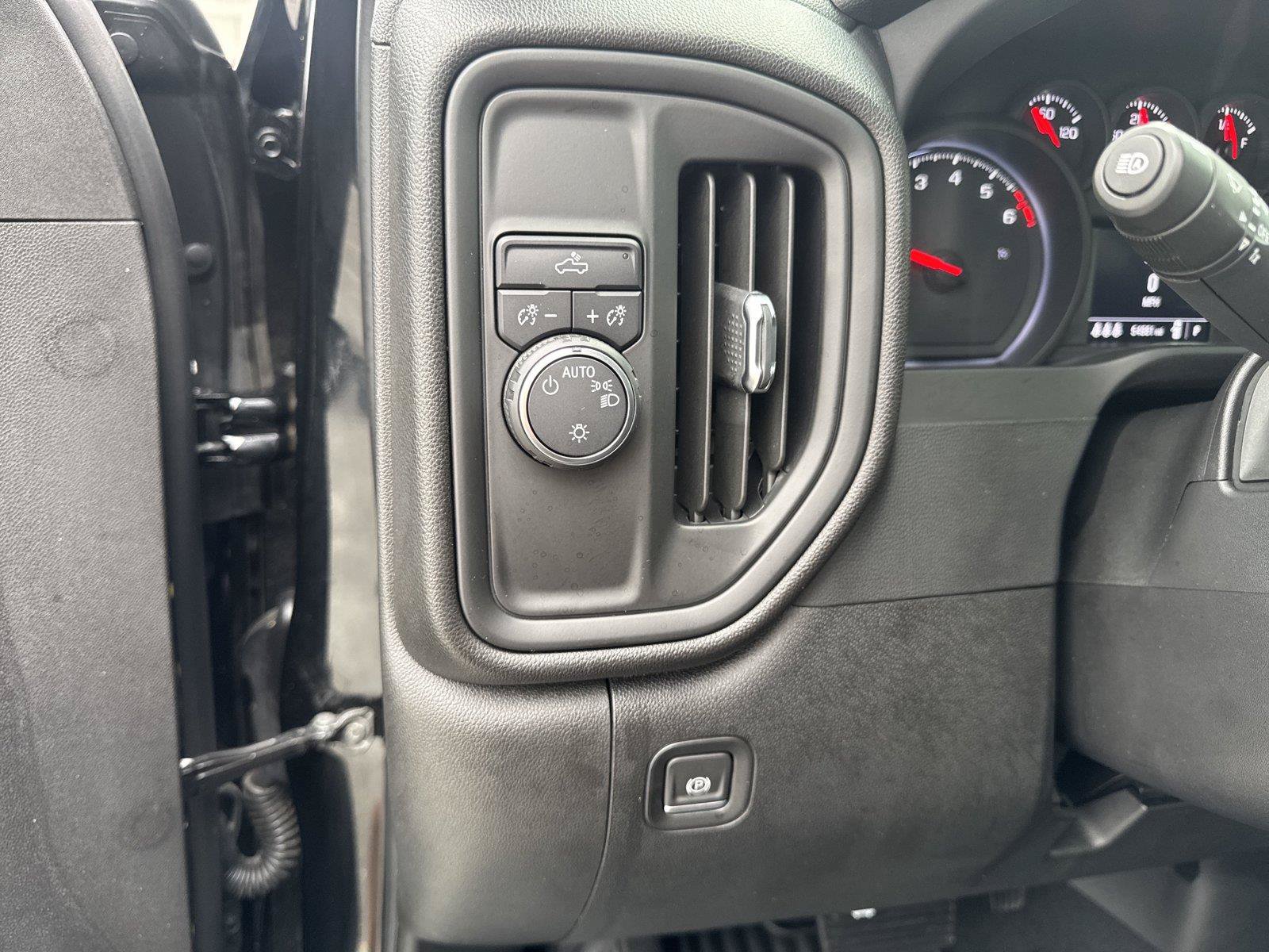 Used 2024 Chevrolet Silverado 1500 Custom RWD image 18