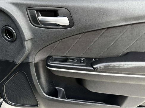 Used 2019 Dodge Charger Scat Pack w/ Navigation & Travel Group image 61